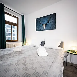 ⋙ Stilvolle Mit 2 Schlafzimmern&balkon ⋘ Apartment
