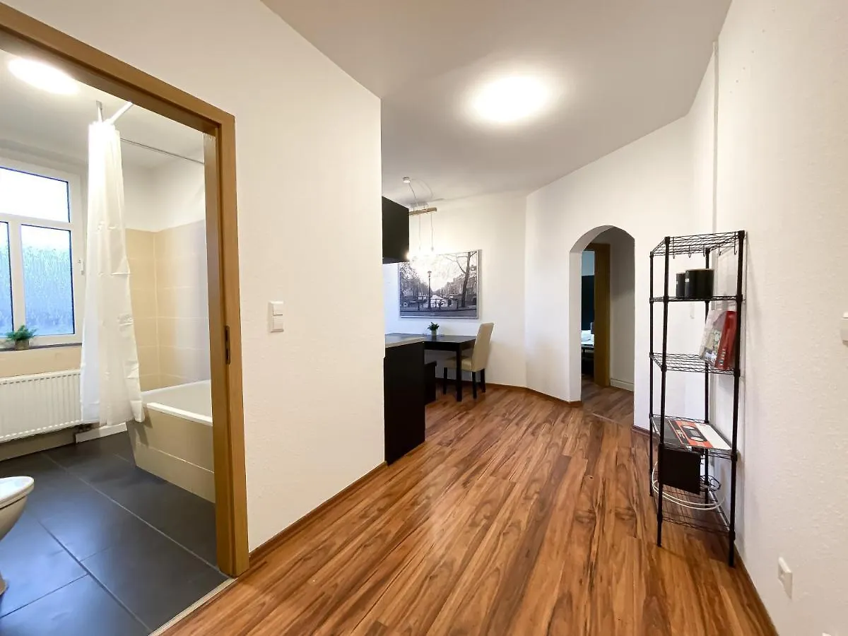 Komfortables Apartment Nah An Porsche & Flughafen - Schreibtisch, Sehr Schnelles Internet & Queensize-Bett Lipsk 0*,  Niemcy