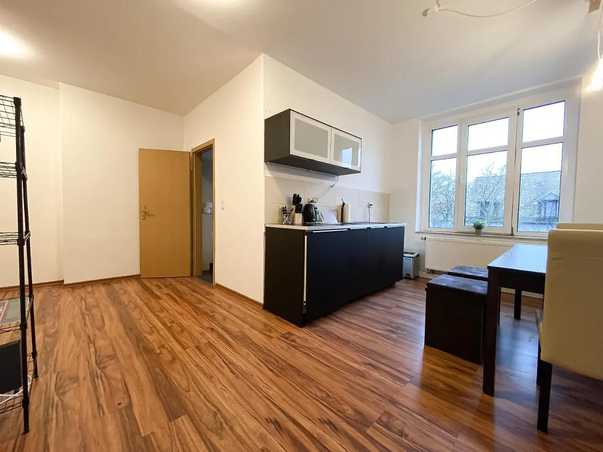 Komfortables Apartment Nah An Porsche & Flughafen - Schreibtisch, Sehr Schnelles Internet & Queensize-Bett Lipsk 0*,