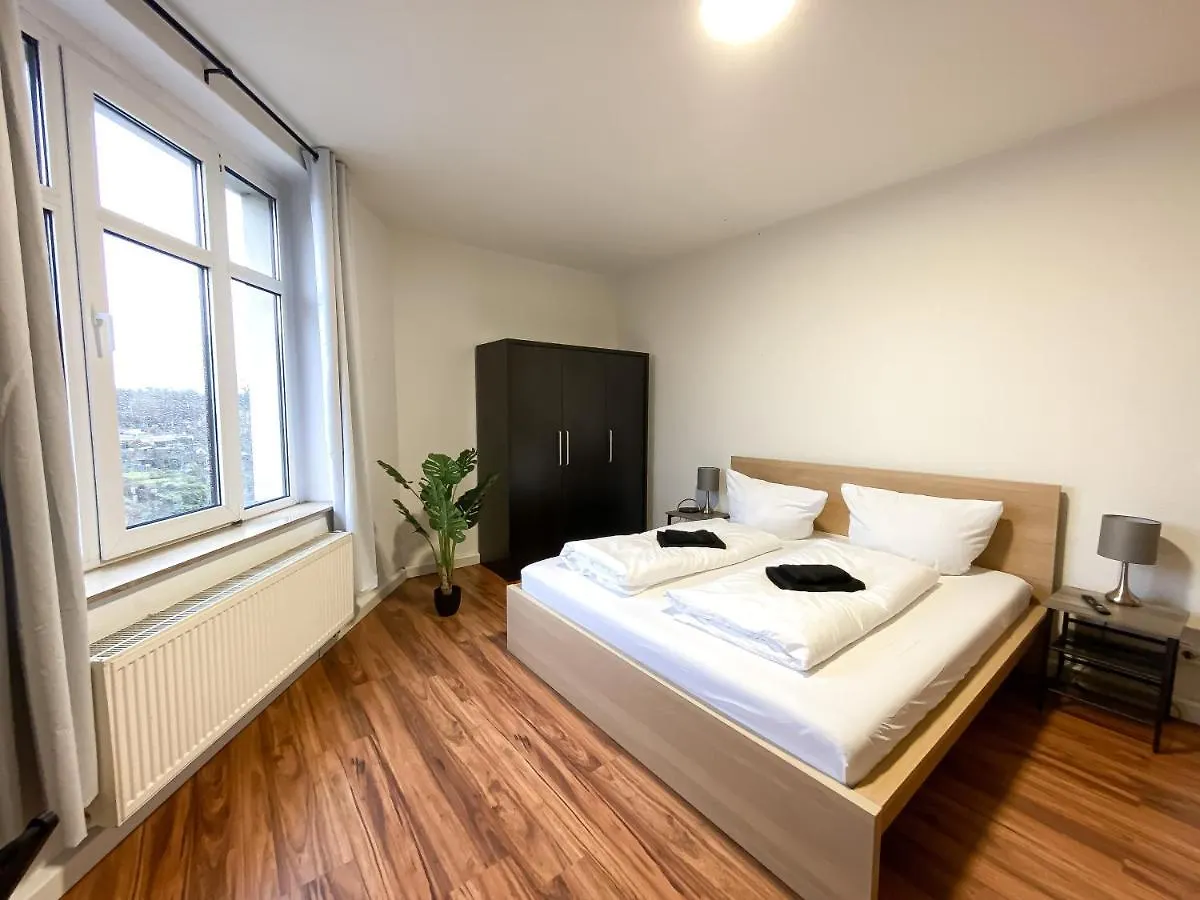 Komfortables Apartment Nah An Porsche & Flughafen - Schreibtisch, Sehr Schnelles Internet & Queensize-Bett Lipsk