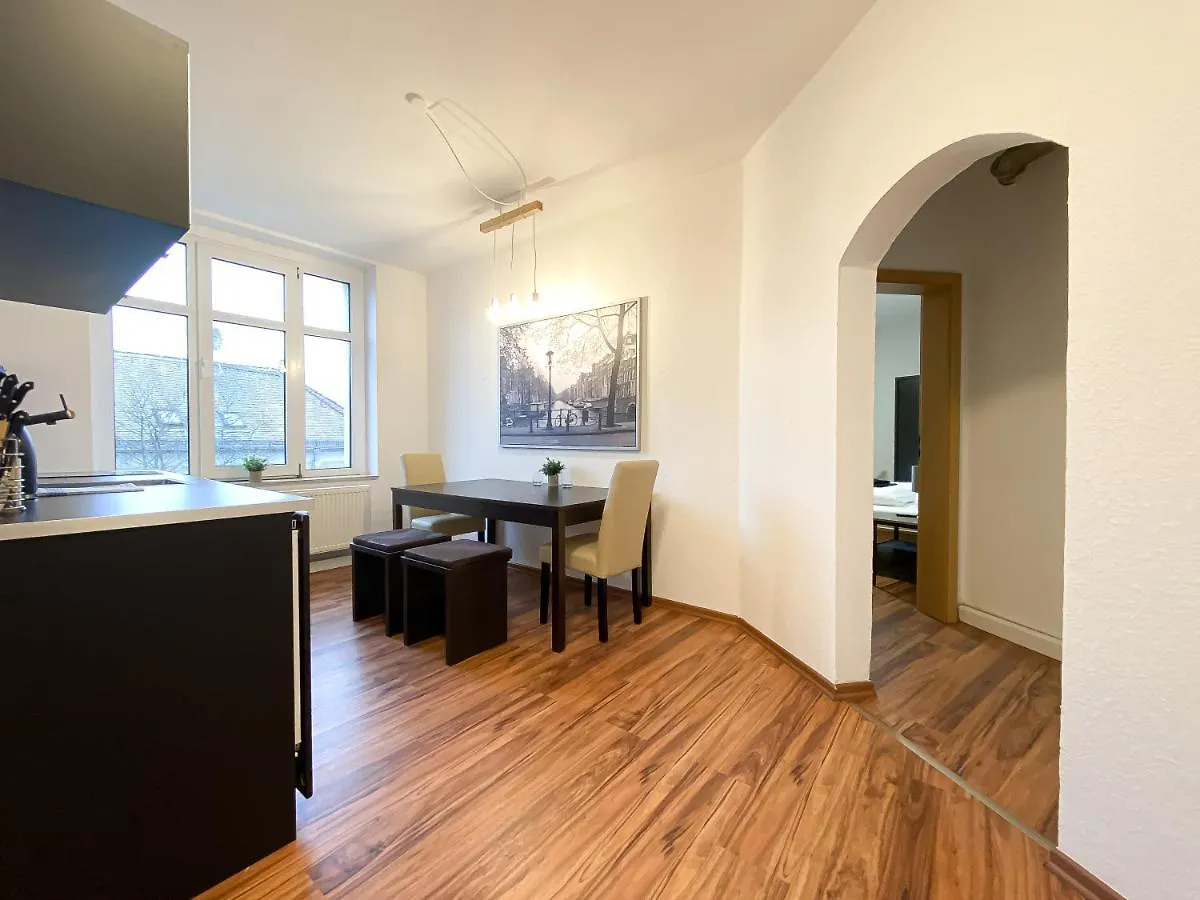 Komfortables Apartment Nah An Porsche & Flughafen - Schreibtisch, Sehr Schnelles Internet & Queensize-Bett Lipsk